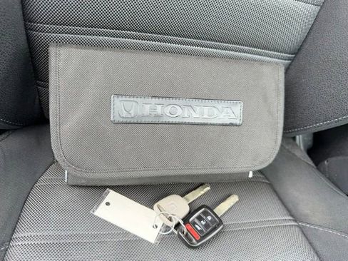 Used 2017 Honda CR-V LX image 17