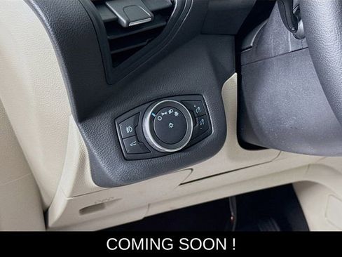 Used 2019 Ford Escape SEL image 10