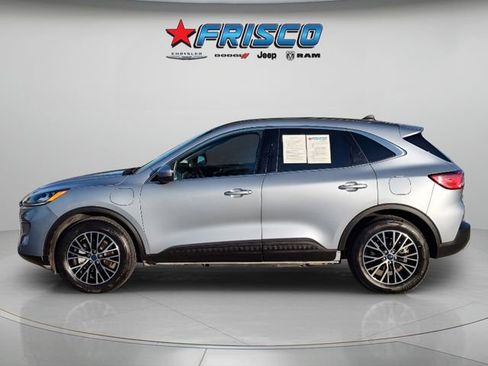 Used 2022 Ford Escape Titanium image 7