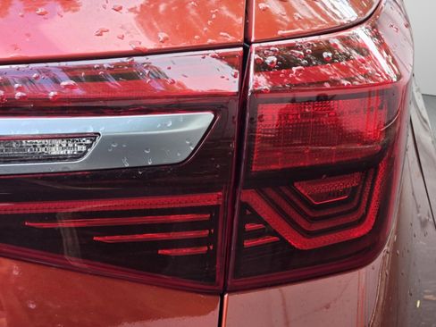 Used 2023 Kia Seltos S w/ Navigation Package FWD image 42