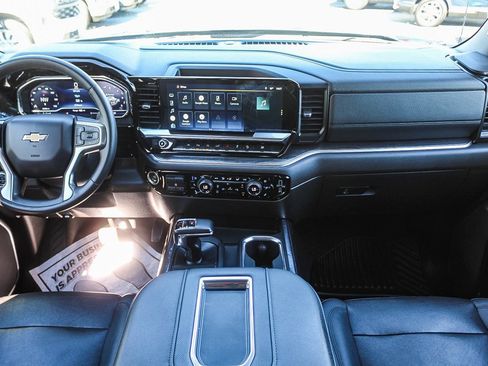 Used 2022 Chevrolet Silverado 1500 LTZ w/ LTZ Convenience Package II image 12