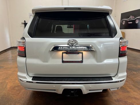 Used 2015 Toyota 4Runner Limited RWD image 8