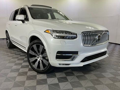 Certified 2023 Volvo XC90 B6 Ultimate image 42