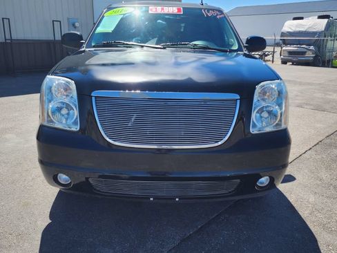 Used 2014 GMC Yukon Denali AWD/4WD image 3