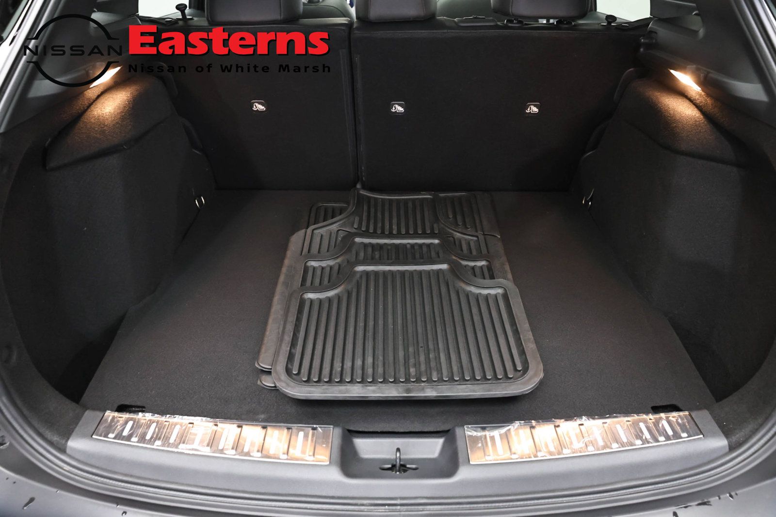 Used 2026 Nissan Kicks SR w/ SR Premium Package AWD/4WD image 9