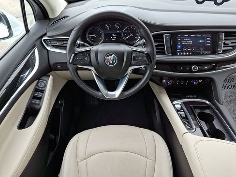 Certified 2023 Buick Enclave Essence FWD image 13