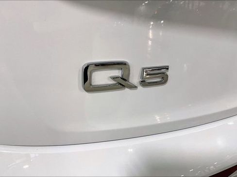Certified 2025 Audi Q5 2.0T Premium image 8