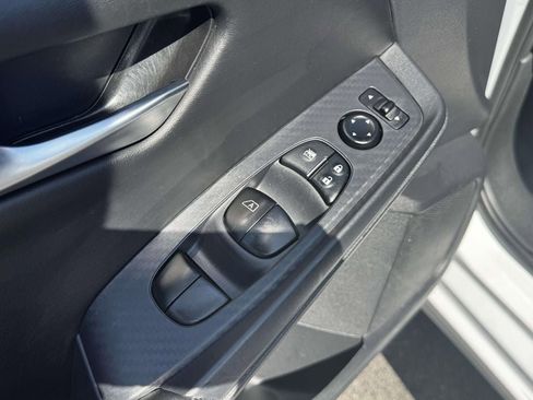 Used 2024 Nissan Sentra SV FWD image 16