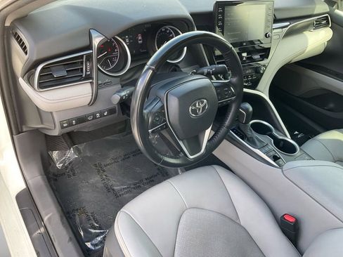 Used 2021 Toyota Camry XLE image 16