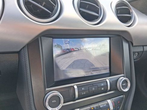 Used 2020 Ford Mustang GT Premium image 19