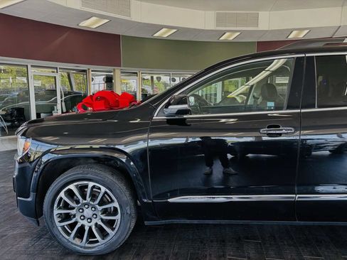Used 2022 GMC Acadia Denali AWD/4WD image 7