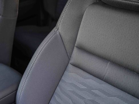 Used 2023 Nissan Frontier SV w/ SV Convenience Package image 31