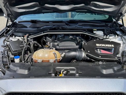 Used 2020 Ford Mustang Premium w/ Equipment Group 201A RWD image 12