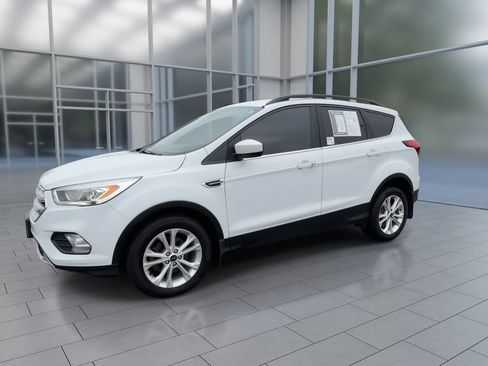 Used 2019 Ford Escape SEL FWD image 4