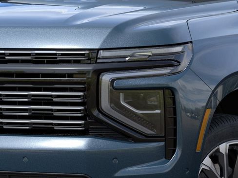 New 2026 Chevrolet Suburban High Country w/ LPO, Get Active Package AWD/4WD image 10