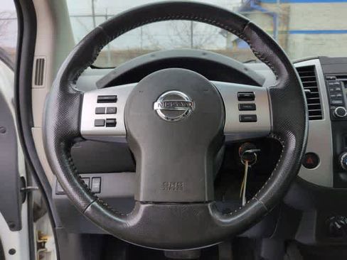 Used 2018 Nissan Frontier PRO-4X image 24