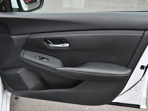 Used 2024 Nissan Sentra SV image 37