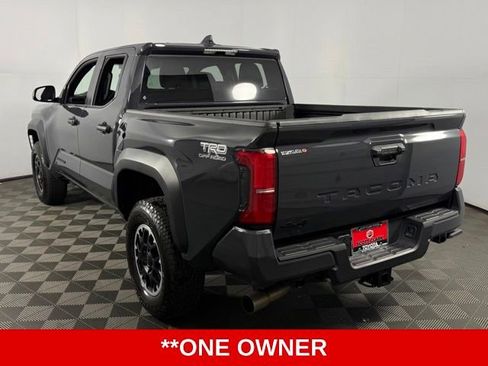 Used 2025 Toyota Tacoma TRD Off-Road image 6