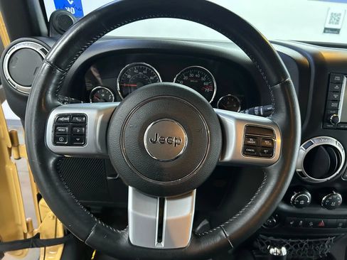 Used 2014 Jeep Wrangler Rubicon image 14