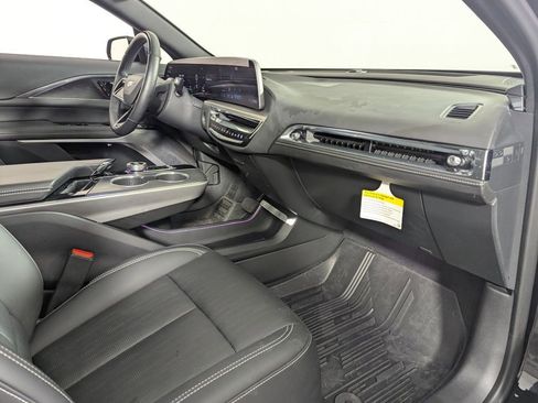 Used 2024 Cadillac Lyriq Luxury w/ LPO, Floor Liner Package image 37