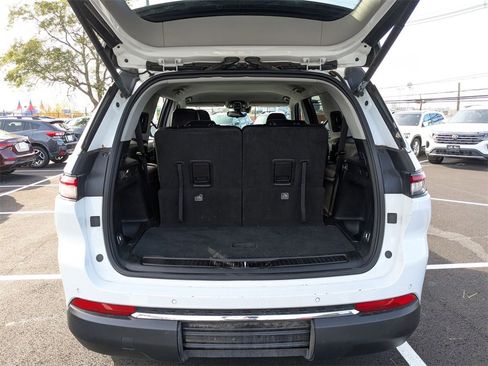 Used 2023 Jeep Grand Cherokee L Limited w/ Trailer Tow Group (B) image 63