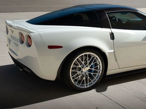 Used 2010 Chevrolet Corvette ZR1 w/ Preferred Equipment Group RWD image 97