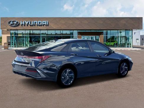 New 2026 Hyundai Elantra Sport image 8