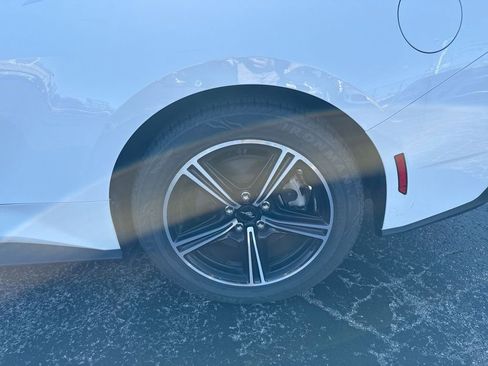 Used 2024 Ford Mustang Premium image 33