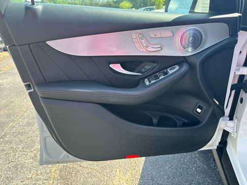 Used 2020 Mercedes-Benz GLC 300 image 13