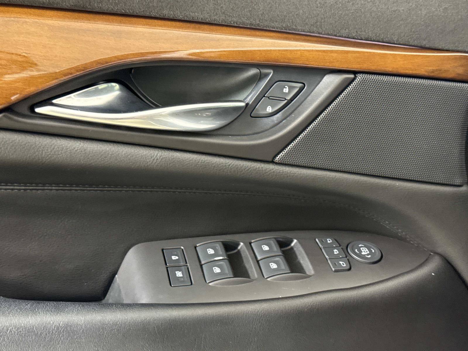 Used 2016 Cadillac Escalade 2WD image 17