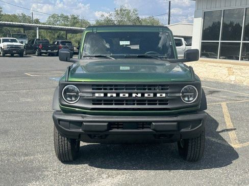 New 2025 Ford Bronco 4-Door image 8