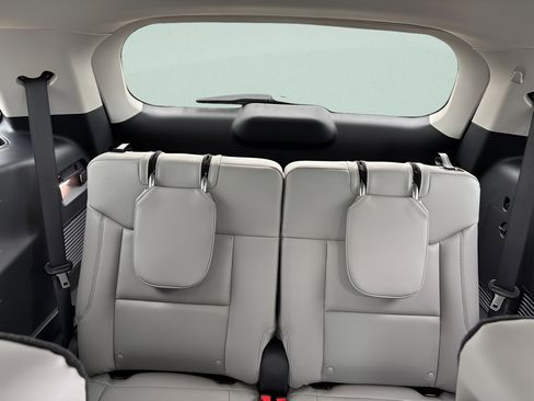 New 2026 Ford Explorer Active w/ Active Comfort Package AWD/4WD image 6