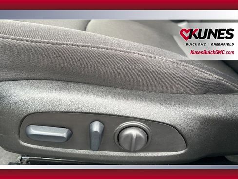 Used 2024 Chevrolet Malibu LT image 20