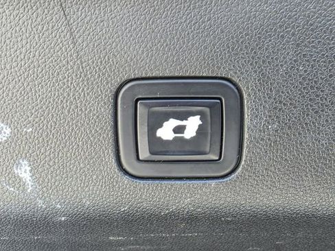Used 2021 Chevrolet Tahoe Premier AWD/4WD image 14