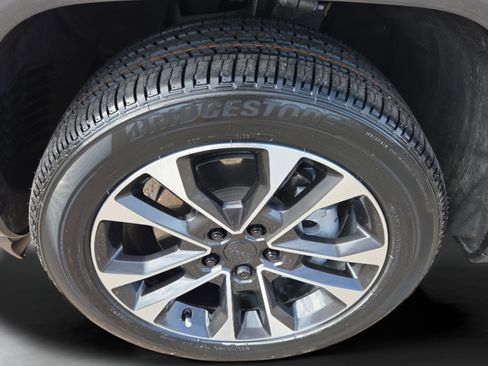 Used 2021 Jeep Grand Cherokee L Overland w/ Luxury Tech Group IV image 33