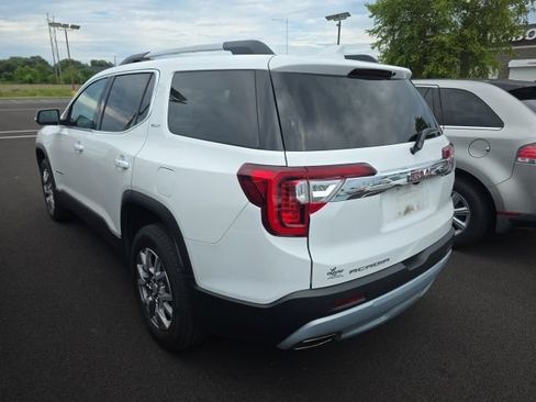 Used 2021 GMC Acadia SLT FWD image 2