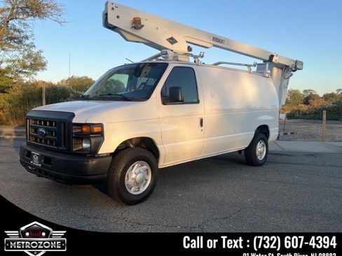 Used 2008 Ford E-350 and Econoline 350 Super Duty image 12