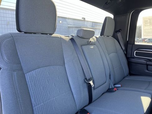 Used 2024 RAM 2500 Big Horn w/ Off Road Package image 17