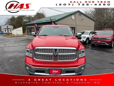 Used 2017 RAM 1500 Laramie w/ Convenience Group AWD/4WD image 10