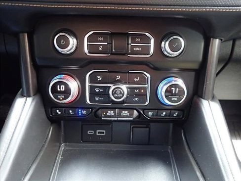 Used 2024 GMC Yukon XL AT4 w/ Max Trailering Package AWD/4WD image 19