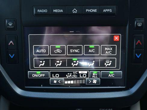 Certified 2025 Subaru Forester w/ Convenience Package #2 image 27