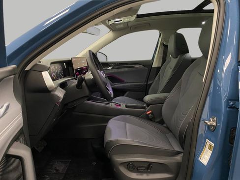 New 2026 Volkswagen Tiguan SE AWD/4WD image 26
