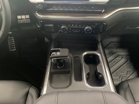 New 2026 Chevrolet Silverado 1500 RST AWD/4WD image 11