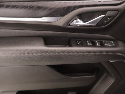 Used 2021 GMC Yukon Denali w/ Denali Premium Package image 18