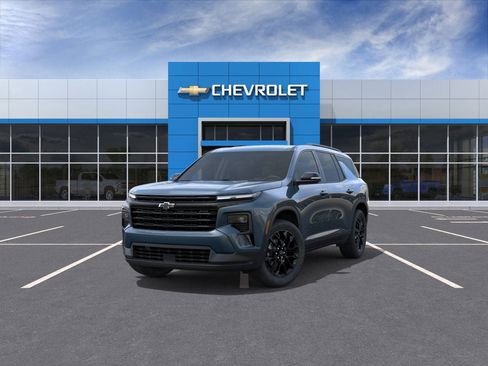 New 2026 Chevrolet Traverse LT w/ Midnight/Sport Edition image 8
