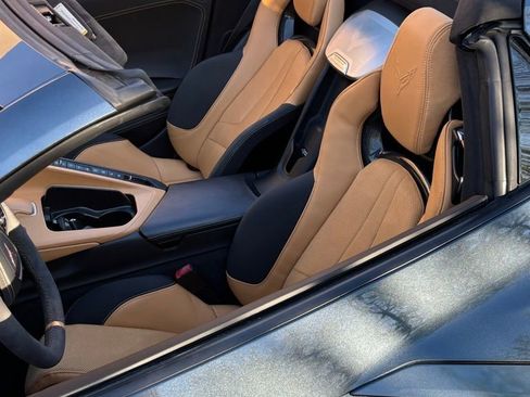 Used 2021 Chevrolet Corvette Stingray Premium Conv w/ Battery Protection Package RWD image 2