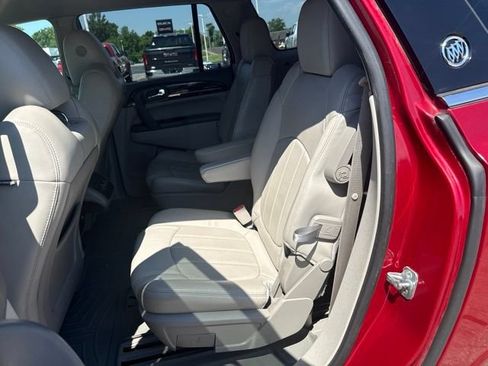 Used 2014 Buick Enclave Leather FWD image 23