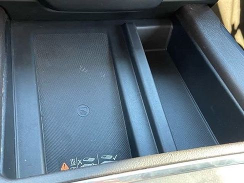 Used 2022 GMC Sierra 2500 Denali image 16