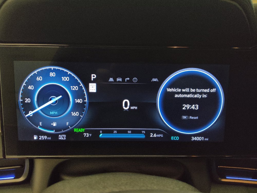 Used 2025 Hyundai Elantra SEL w/ Cargo Package FWD image 23