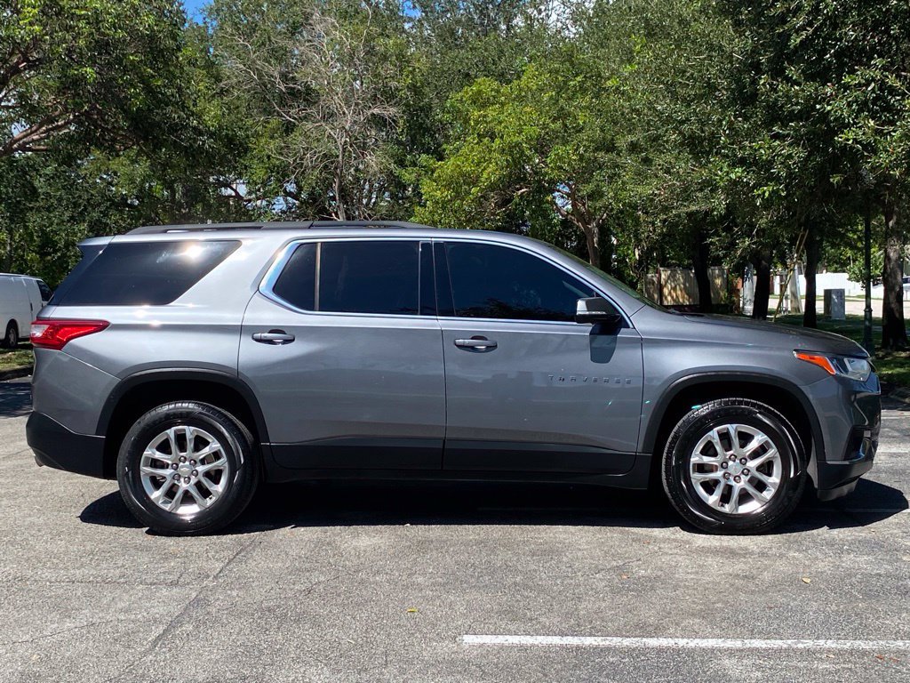Used 2020 Chevrolet Traverse LT FWD image 8